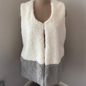 Faux Fur Vest (Brand New)